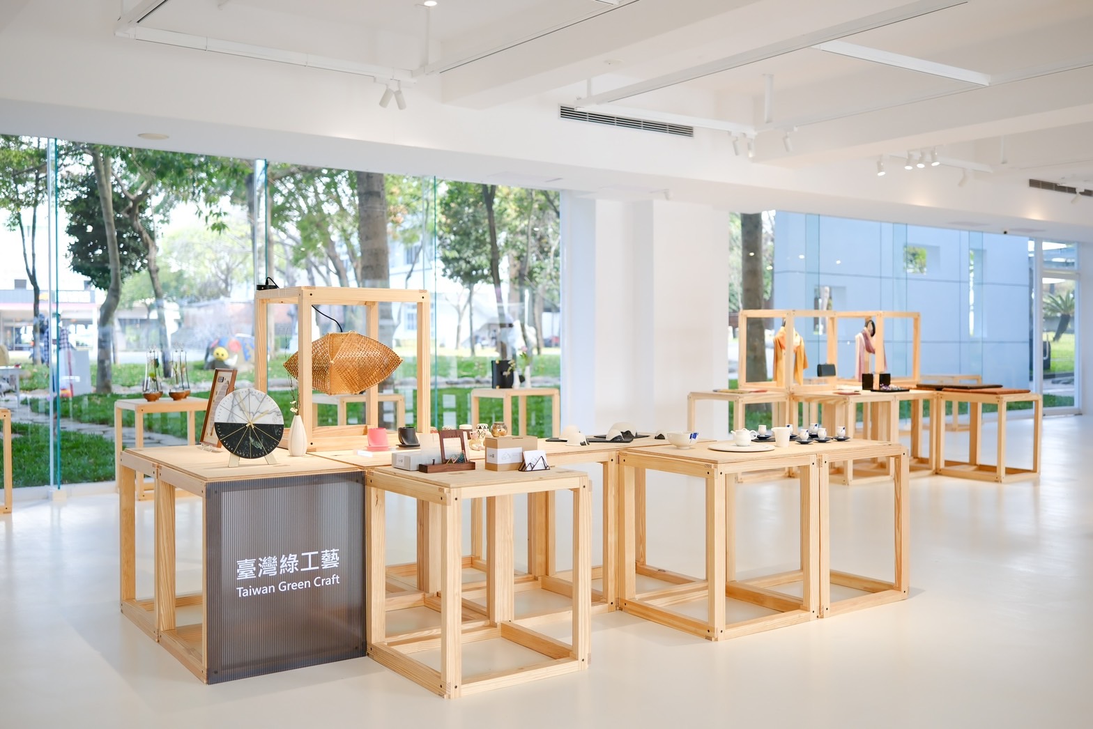 台灣工藝中心「旅物.SHOP」開幕 ,一間由土地孕育而生的工藝選物店在草屯工藝中心開業了,提供工藝選物體驗DIY新選擇! – JALife